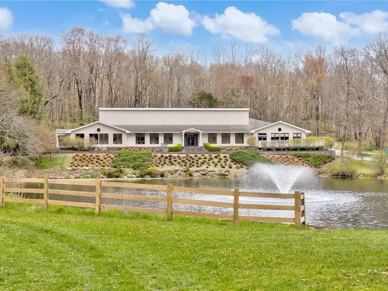 Versatile 75-acre Retreat Center in Hyde Park with Multiple Buildings and Amenities