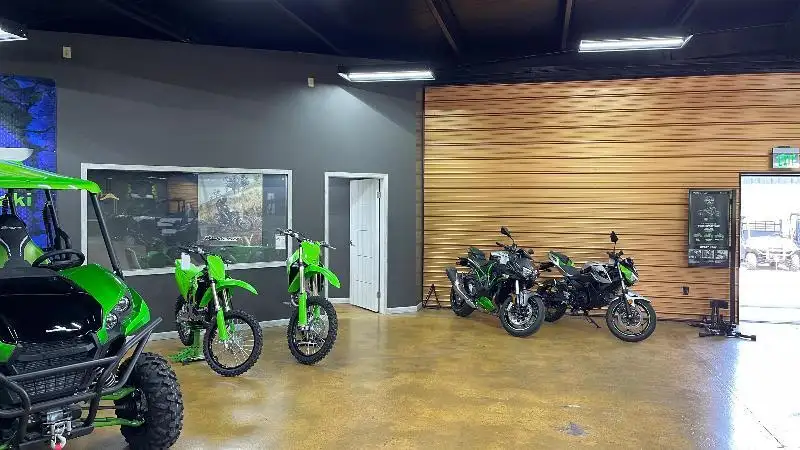 Versatile Commercial Property with Two Buildings, 13,000 Sq Ft Total in Prime Location