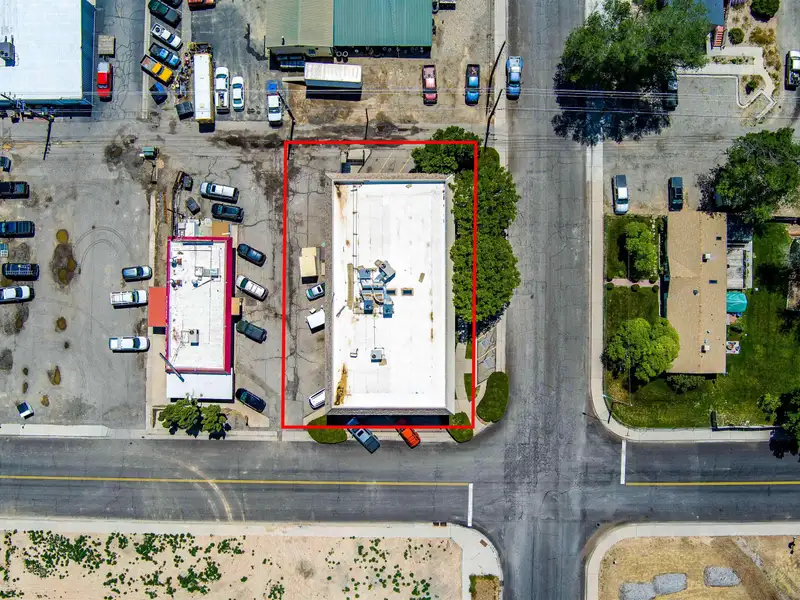 Two-story Commercial Investment Property in Downtown Parachute with 6%+ Cap Rate