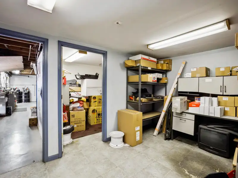 Versatile 9,940 Sq Ft Mixed-use Building on Congress Street, New Market, Shenandoah Valley