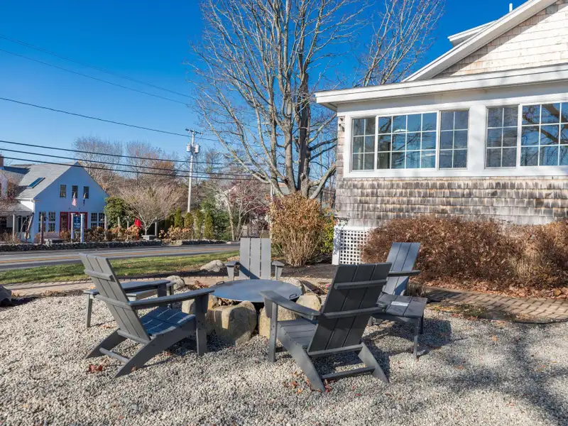 High-end Restaurant Space with Outdoor Dining and Residential Unit in Ogunquit