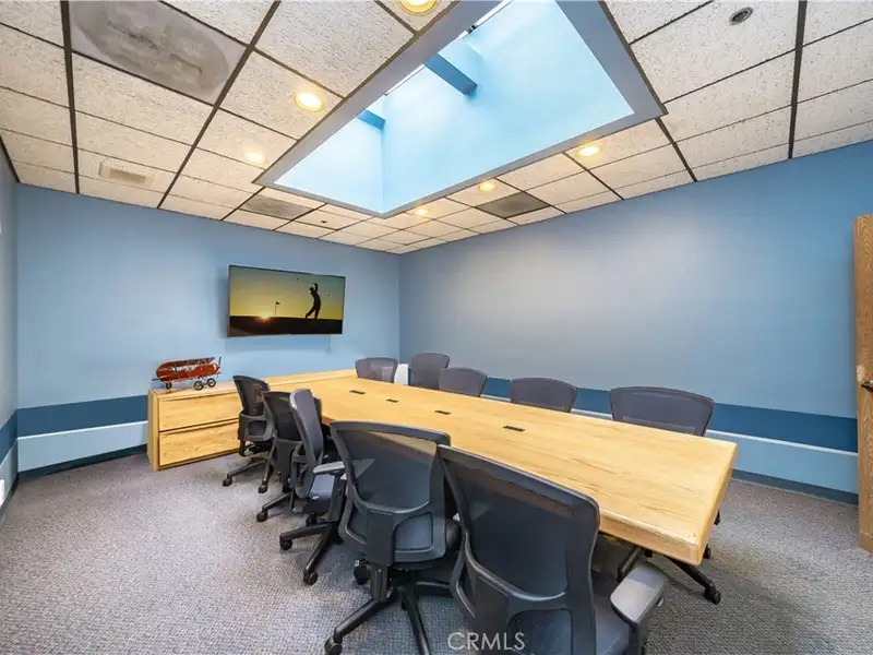 Versatile 21,447 Sq Ft Industrial/office Property in Orange's Thriving Commercial District
