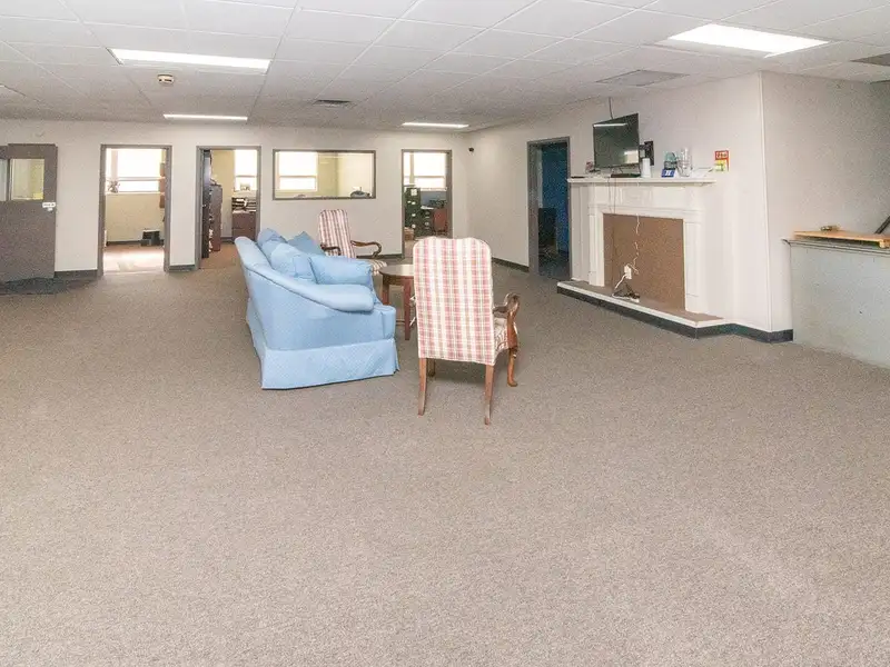 Versatile 10,000 Sq Ft Warehouse and Office Space with Parking in Prime Location
