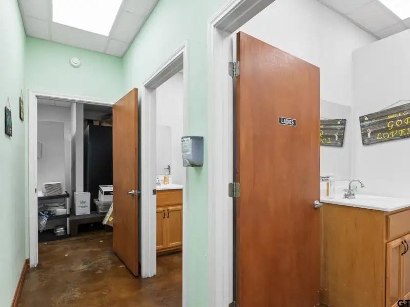 Commercial Building for Sale in Prime Location with High Visibility and Foot Traffic