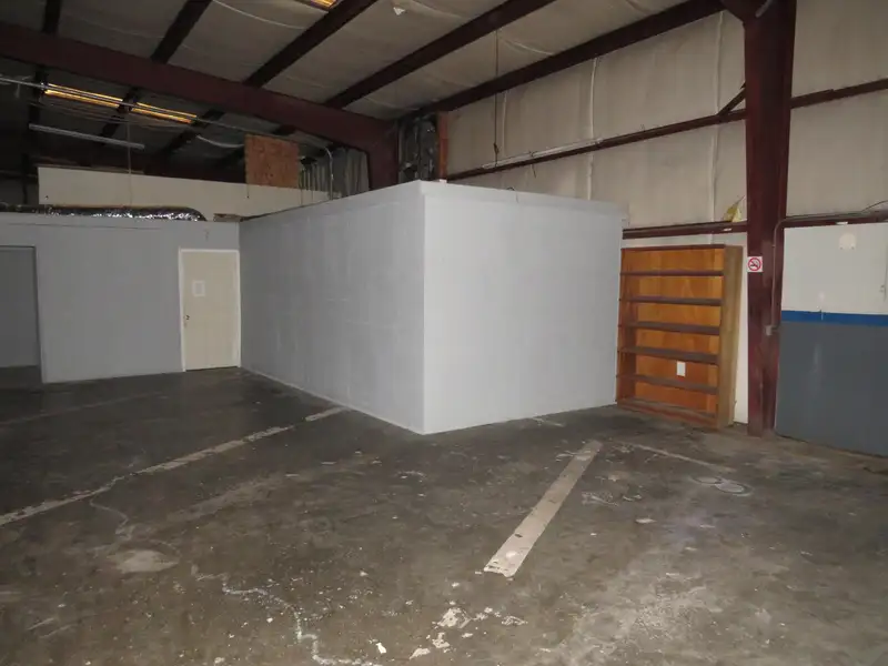 Versatile Commercial Property on Highway 25 N, Corbin with Showroom and Office Spaces