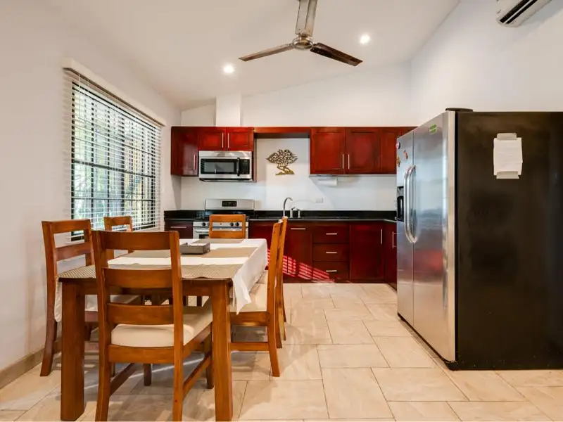 Centrally Located Guest House Apartments in Flamingo Beach, Costa Rica