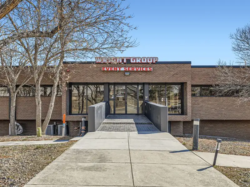 Modern Office/warehouse for Lease in Prime Golden Location with Outdoor Patio and Flexible Layout
