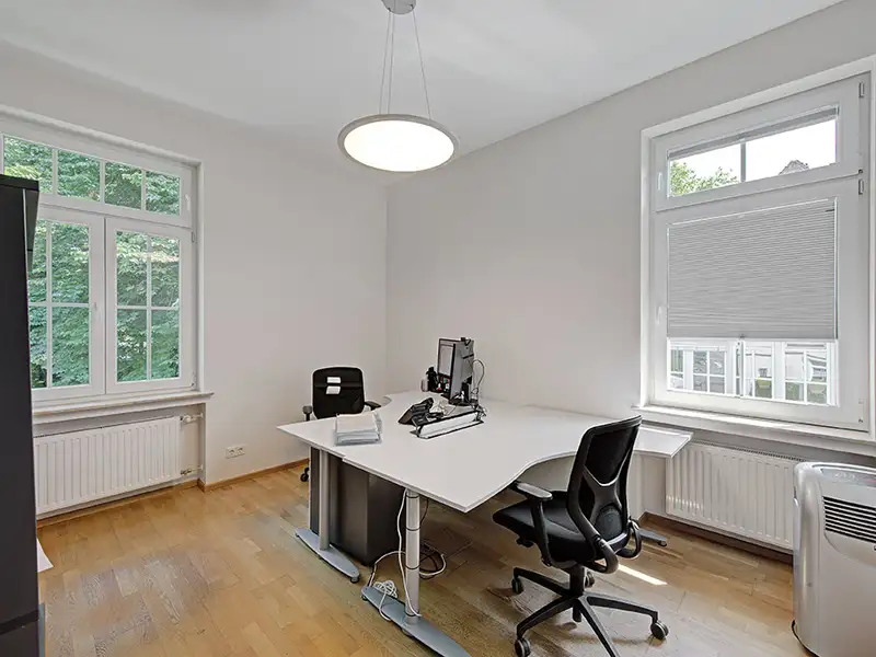 Art Nouveau Villa in Dortmund's Gartenstadt - Versatile Use for Living or Office Space