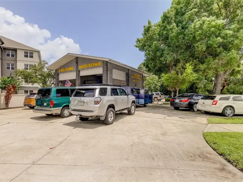 Auto Repair Shop for Sale in Established Oldsmar Location with Equipment and Storage