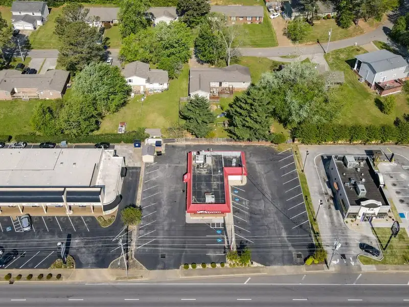 Prime Commercial Restaurant Space in High-traffic Location, 2915 Sq. Ft.
