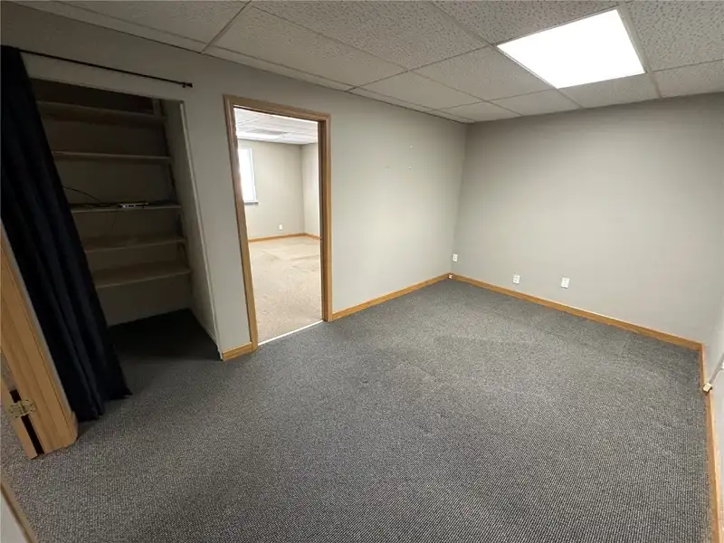 Flexible Office Suites Available with Customizable Configurations in Prime Location