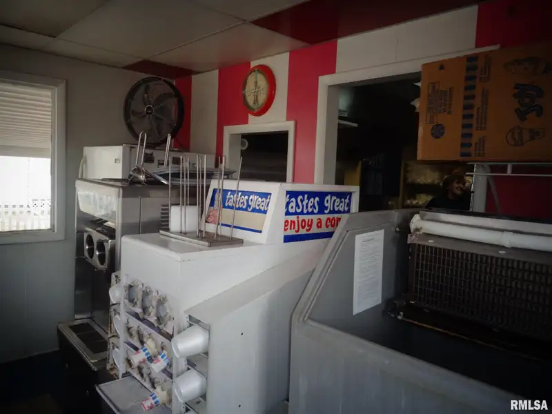 Established Eatery for Sale Near Pekin with Covered Patio and Equipment Included