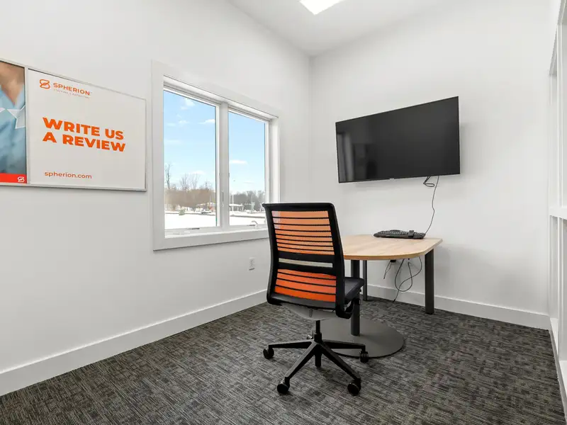 Modern Office Space for Lease in Lakeview District, Battle Creek with High Visibility