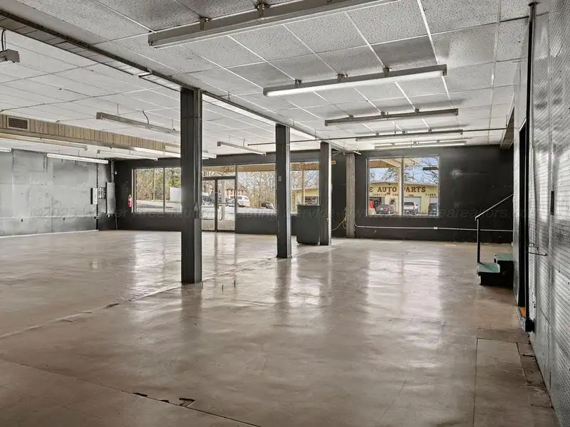 Versatile 8,370 Sqft Property with Storage and Kitchen Near Interstate