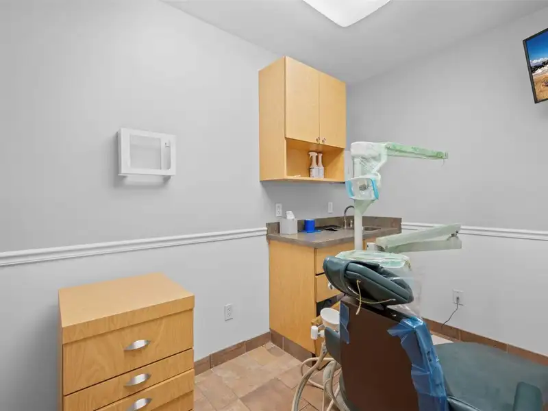 Unique Multi-use Property with Dental Practice and 2+ Bedroom Apartment in Prime Location