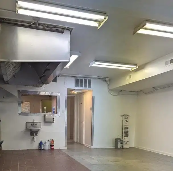 Ground Floor Retail Space for Lease in Logan Circle/shaw - 730 Sf