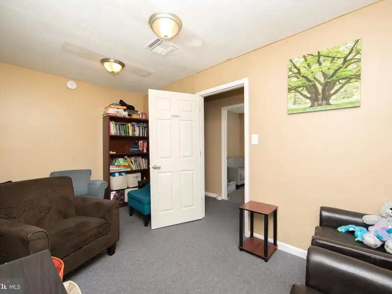 Bi-level Office Condo in Washington Township Professional Campus, Turnersville, Nj