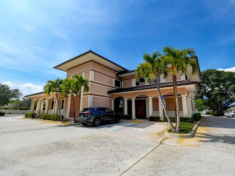 Turnkey 1,800 Sf Medical Office in Boynton Beach Near Baptist Hospital