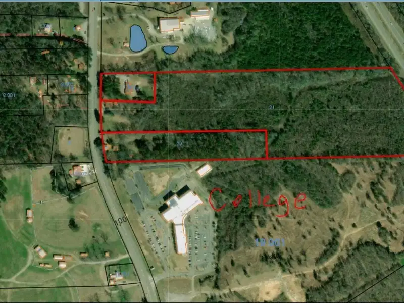 Commercial Property Near I-65 Exit 212, Clanton, Al - Adjacent to Jeff State College and St. Vincent's Hospital