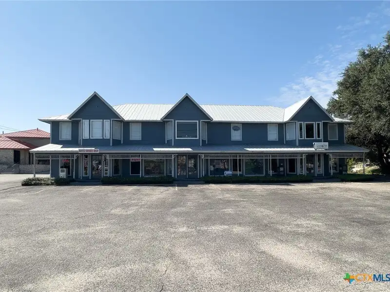 Investment Opportunity: Multi-unit Complex in Copperas Cove with Stable Tenants and Recent Updates
