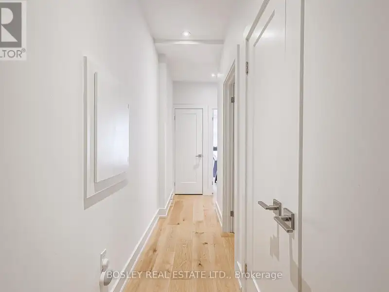 Versatile 700 Sq Ft Office Space in Dovercourt Village, Toronto