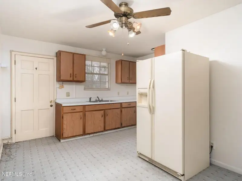 Versatile 4,900 Sq Ft Building on 1.07 Acres for Office, School, or Medical Use
