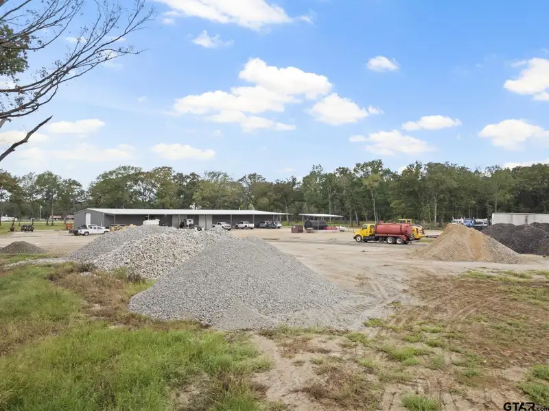 Expansive 13,500 Sq Ft Warehouse and Office on 11.5 Acres Along Highway 271