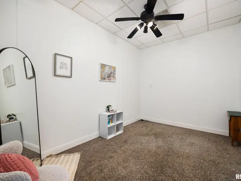 Turnkey Commercial Fitness Facility with Strong Membership Base in Prime Location
