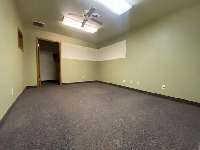 Commercial Office Space with High Traffic Exposure in Prime Location