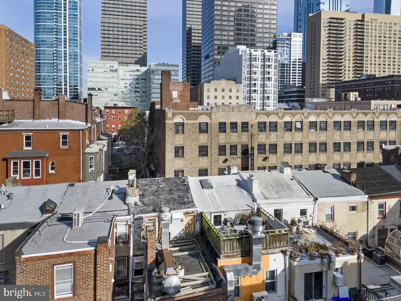 Turnkey Restaurant Investment in Prime Philadelphia Location Near Rittenhouse Square