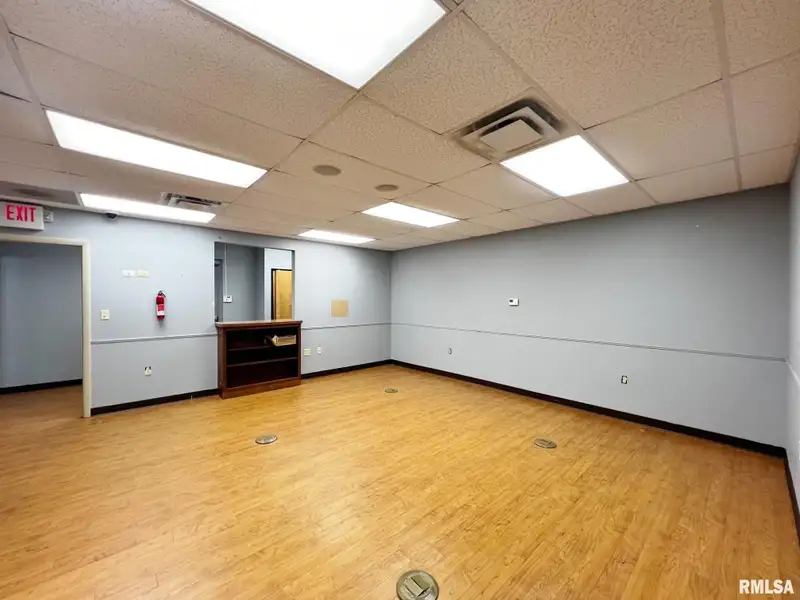 Standalone Commercial Building for Sale or Lease in Peoria's Metro Centre