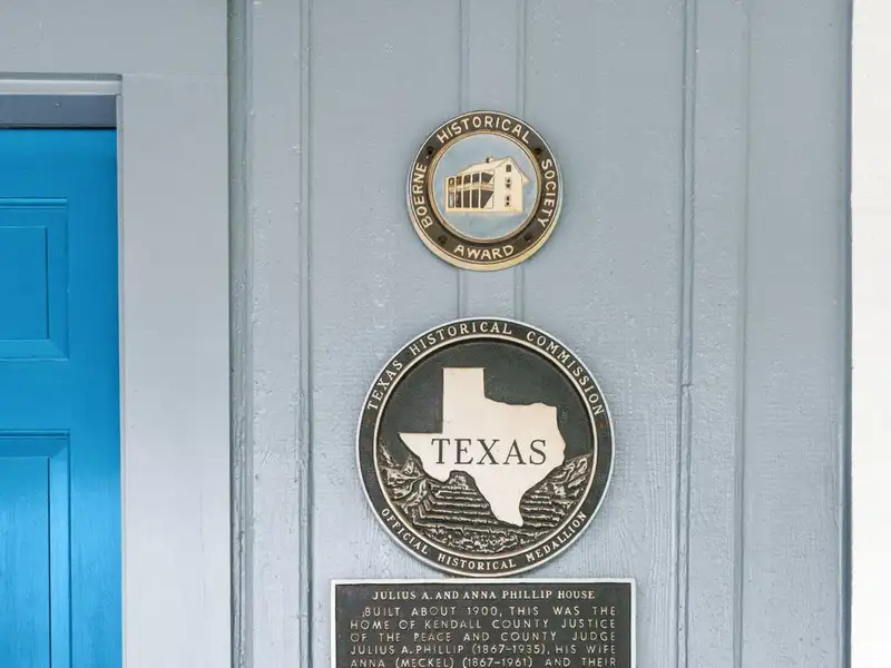 Historic Vintage Office Building with Additional Income Potential in Downtown Boerne