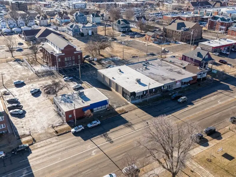 Income-producing Commercial Property with Four Buildings in Cedar Rapids' Medquarter