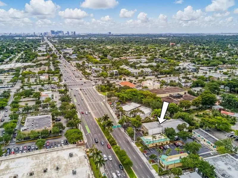 Versatile B-hc Zoned Commercial Property with Office and Retail Space
