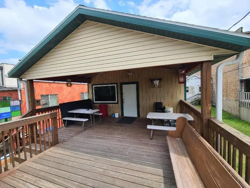 Established Bar for Sale in Downtown Pardeeville, Wi with Outdoor Seating