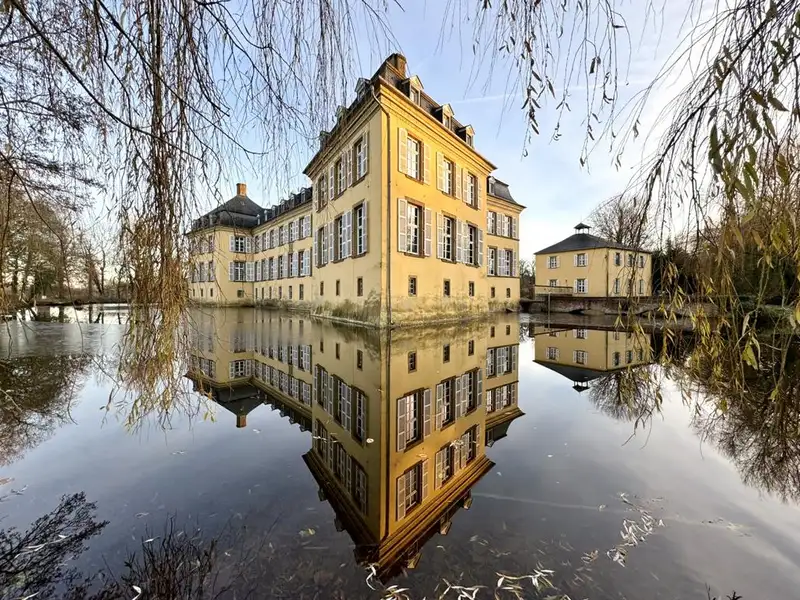 Crassenstein Castle: Historic Property in Münsterland, Ideal for Boutique Hotel or Bed & Breakfast
