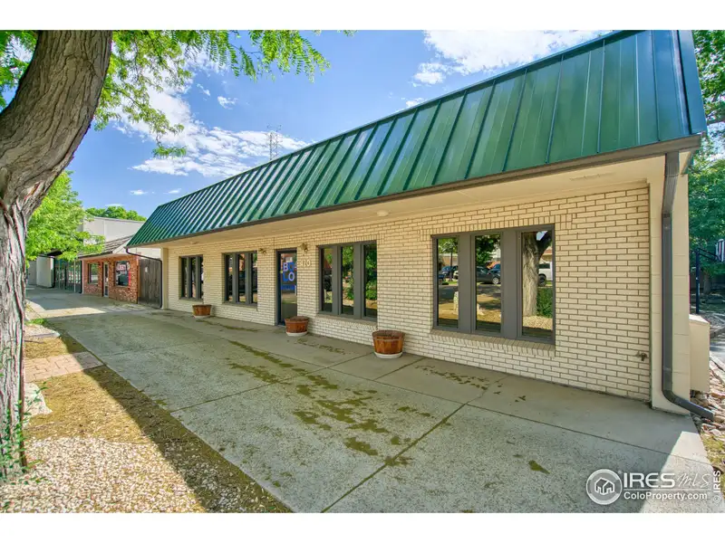 Prime Office/retail Space Near Main Street in Downtown Longmont with Back Parking