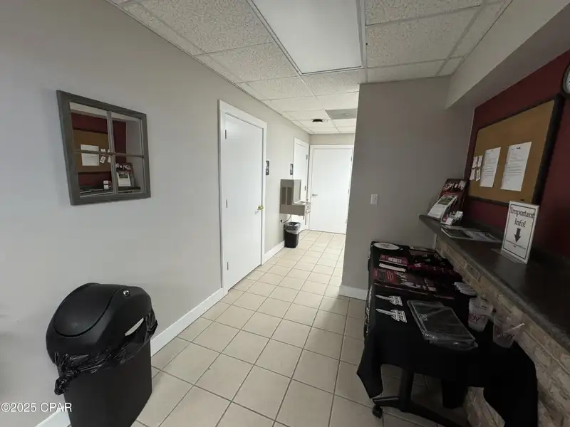 Commercial Office Building for Lease in Central Panama City, Ideal for Charter School or Medical Use