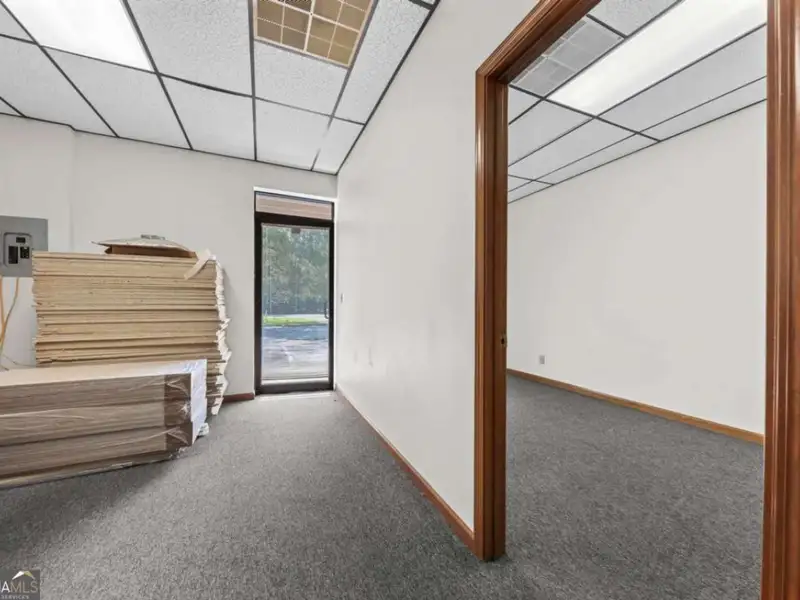 9,000 Sqft Industrial Building on 1.03 Acres in St. Marys, Ga