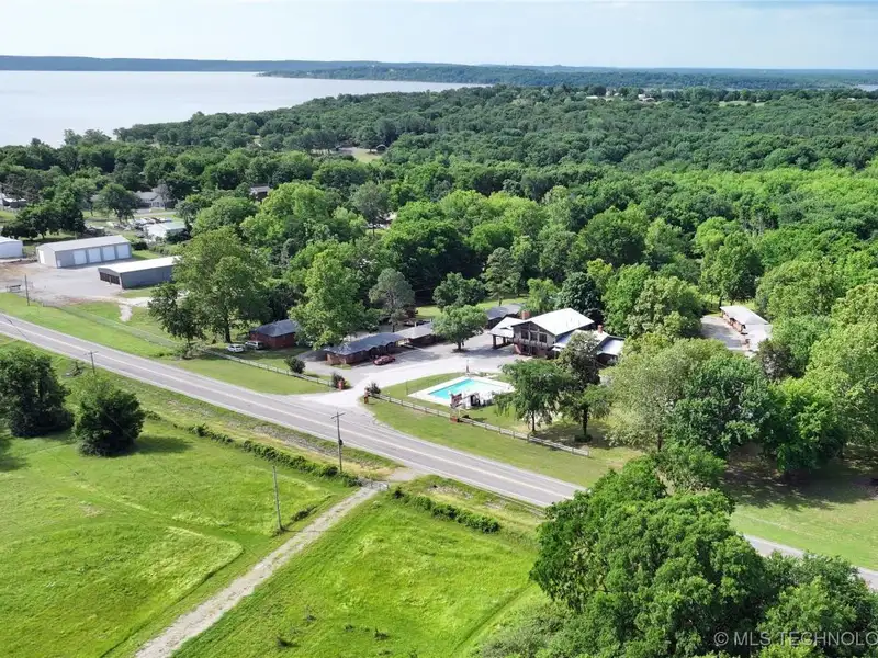 Historic 25-unit Resort on Hwy 51 Near Lake Fort Gibson, Wagoner, Oklahoma