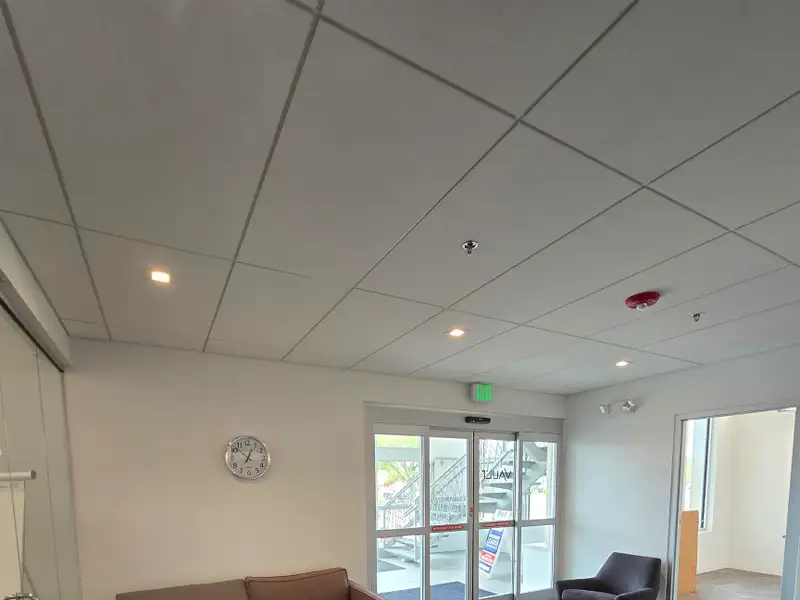 Class a Executive Office Suite at the Vault - All-inclusive Amenities in Prime Location