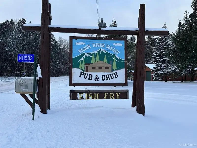 Operational Restaurant with Bar and Patio Near Powderhorn Ski Hill, Upper Peninsula
