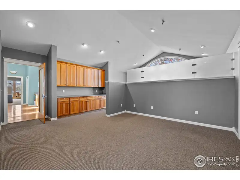 Versatile Office Suite in Niwot with Mountain Views and Shared Amenities