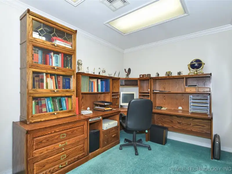 Live-work Property: 2000 Sq. Ft. Office Building with House on 1.25 Acres