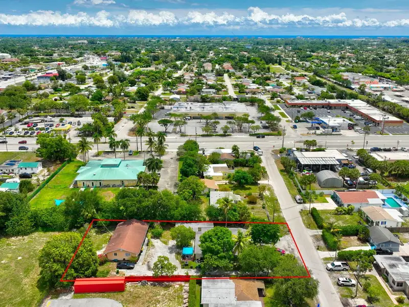 Well-maintained 6-unit Multifamily Property in South Florida with Value-add Potential