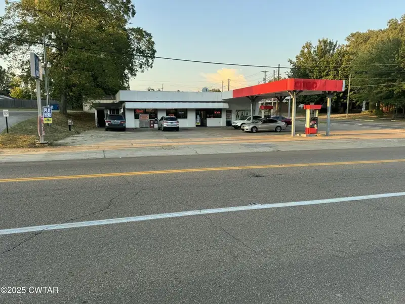 Corner Lot with Development Potential on Main Street, Near West Tn Strawberry Festival