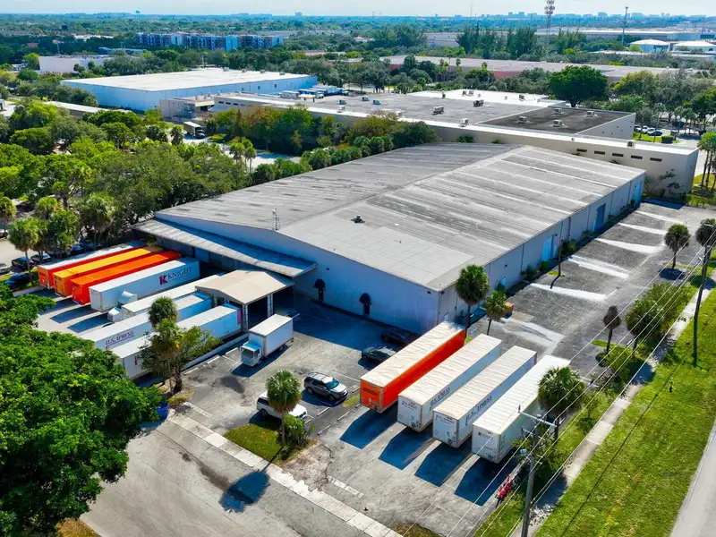 Deerfield Beach Office and Warehouse Space for Lease, 1286 Sq. Ft. Office, 47,604 Sq. Ft. Warehouse