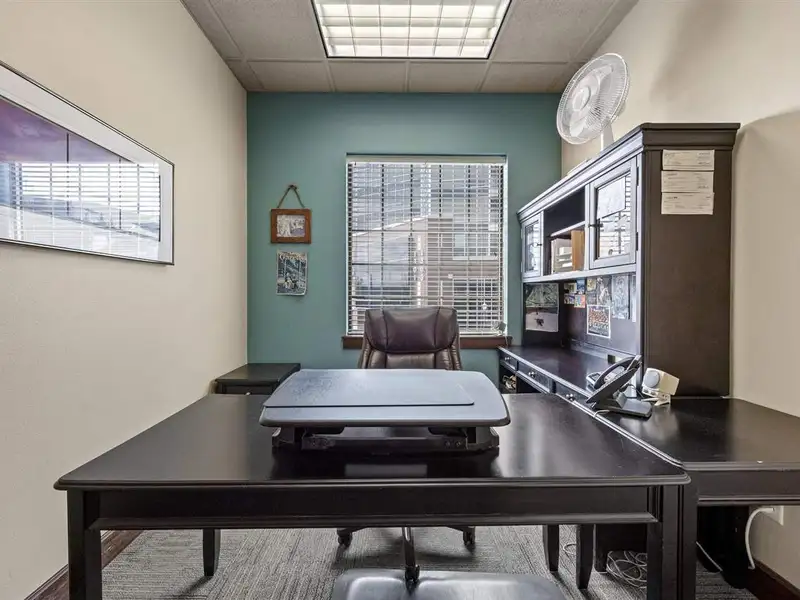 Turnkey 3,073 Sf Medical Office Suite for Lease or Sale in Prime Location