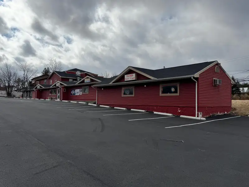 Turnkey Pizzeria and Tavern for Sale in Blakeslee, Pa - Prime Location on Route 115