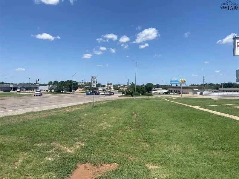 Prime 11,000 Sq. Ft. Commercial Property for Sale or Nnn Lease in Wichita Falls